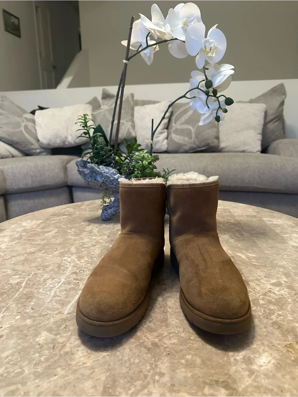 UGG Womens Cory I| Genuine Shearling Lined Boot Chestnut size 8,5